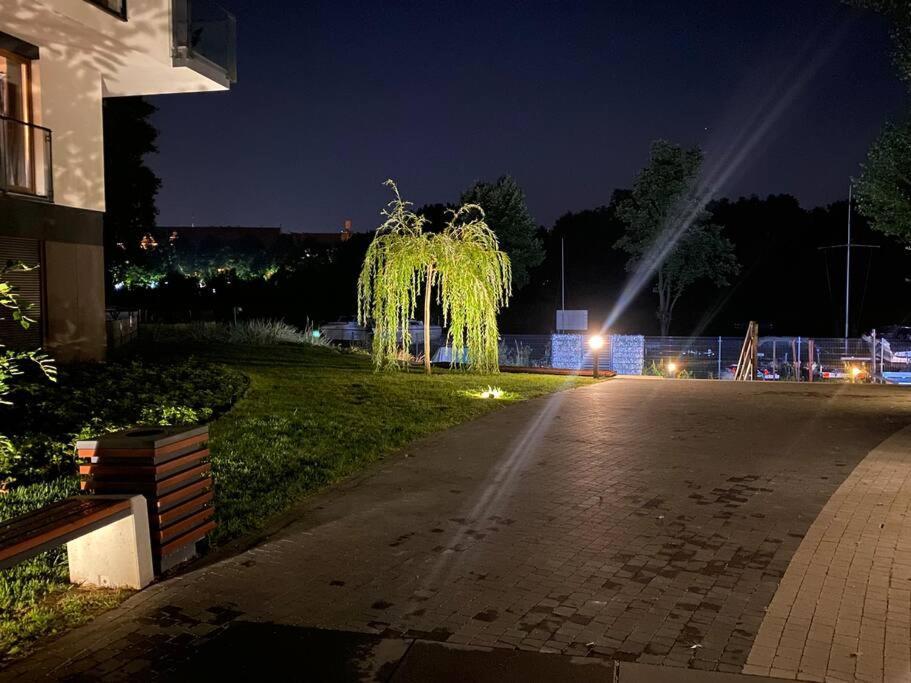 Art Marina Nad Rzeka Z Bezplatnym Parkingiem Leilighet Wrocław Eksteriør bilde